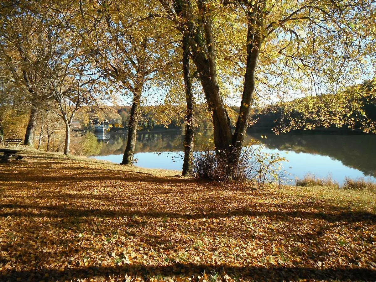 Maison De L'Etang Διαμέρισμα Troncais 0*,
